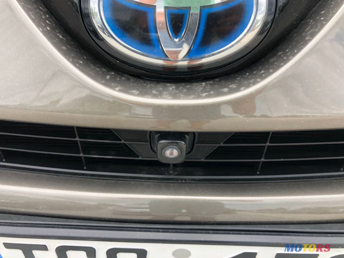 2017' Toyota RAV4 photo #5