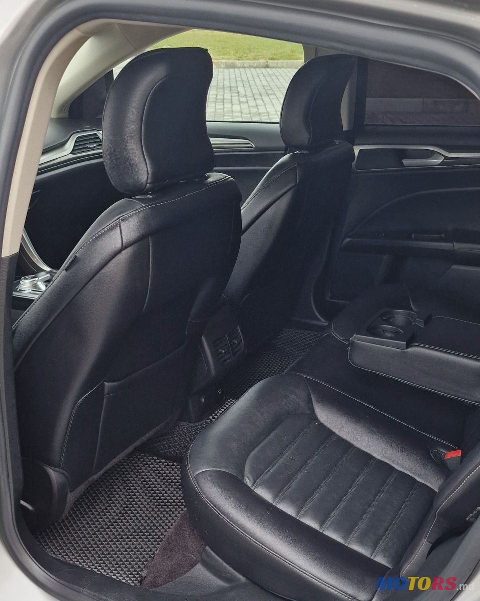 2017' Ford Fusion photo #6