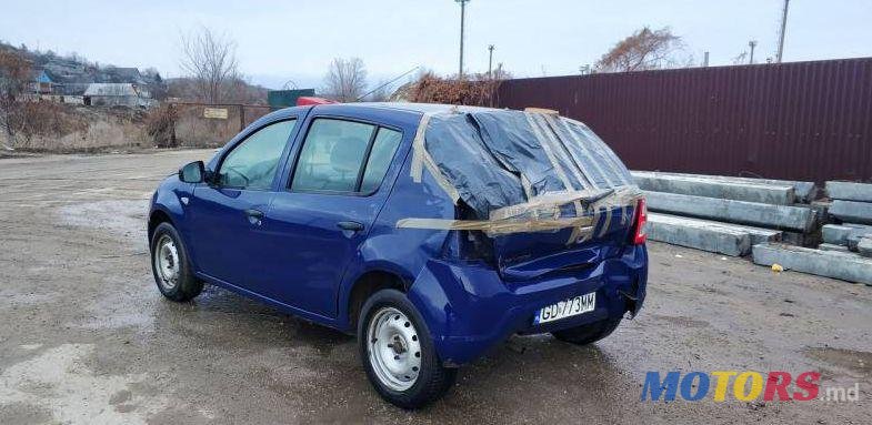 2009' Dacia Sandero photo #2