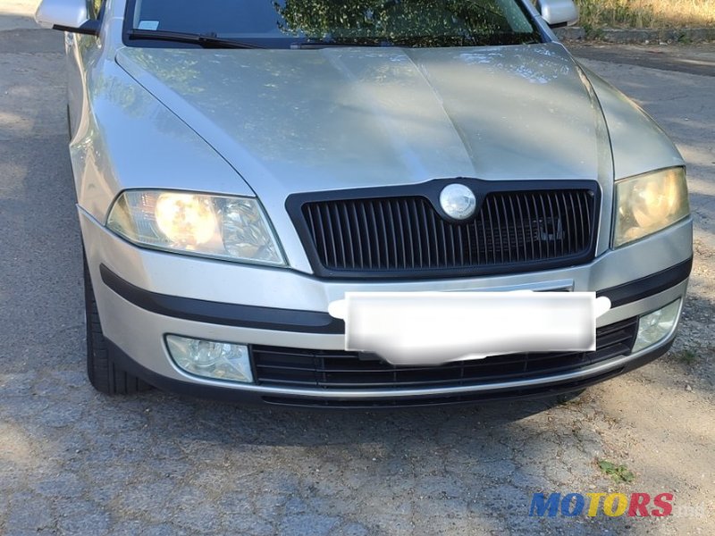 2005' Skoda Octavia photo #2