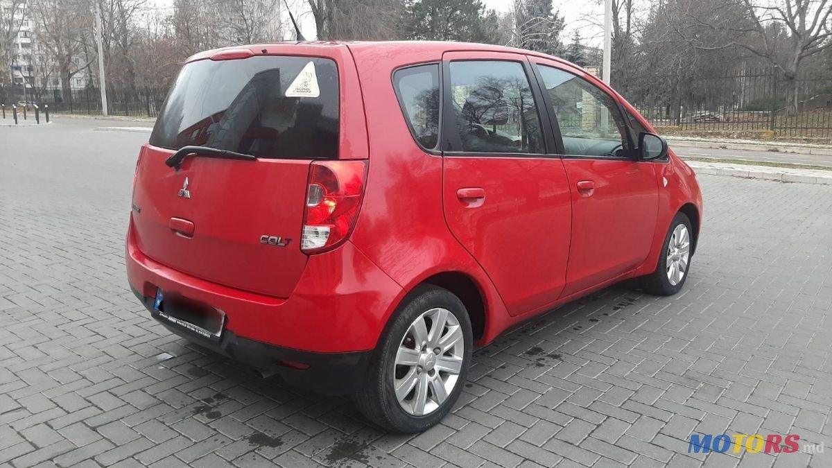 2009' Mitsubishi Colt photo #5