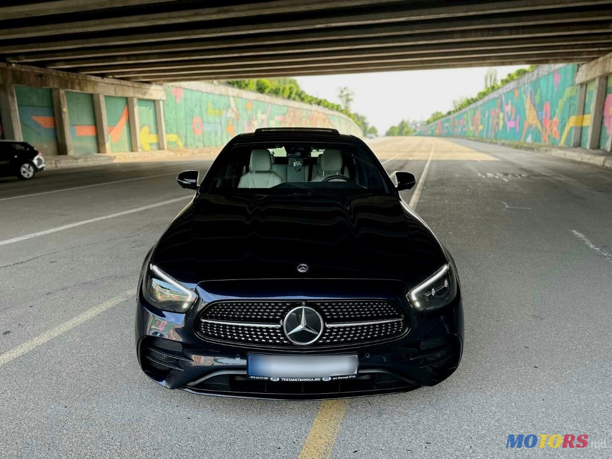 2022' Mercedes-Benz E-Class photo #2