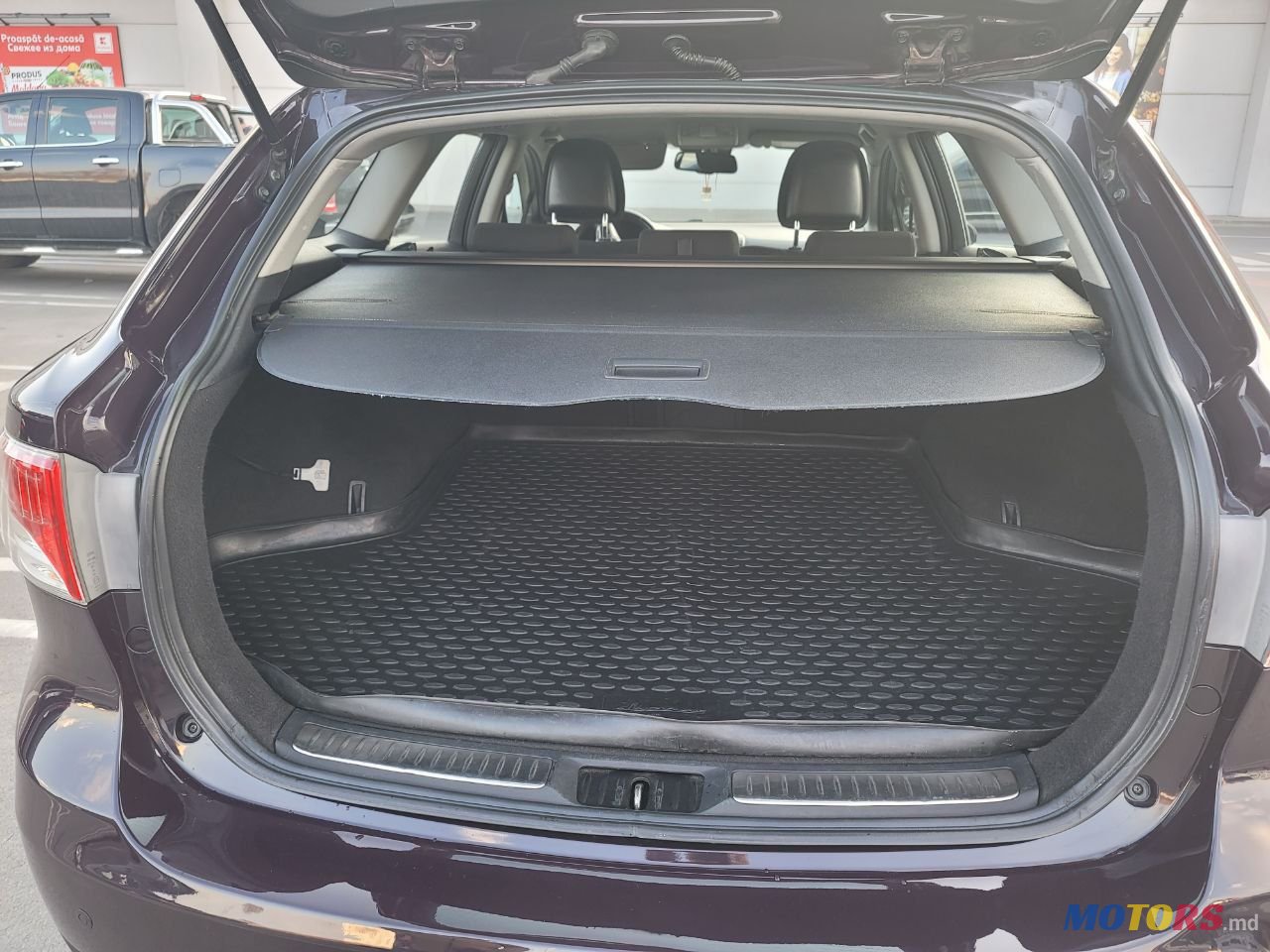 2010' Toyota Avensis photo #5