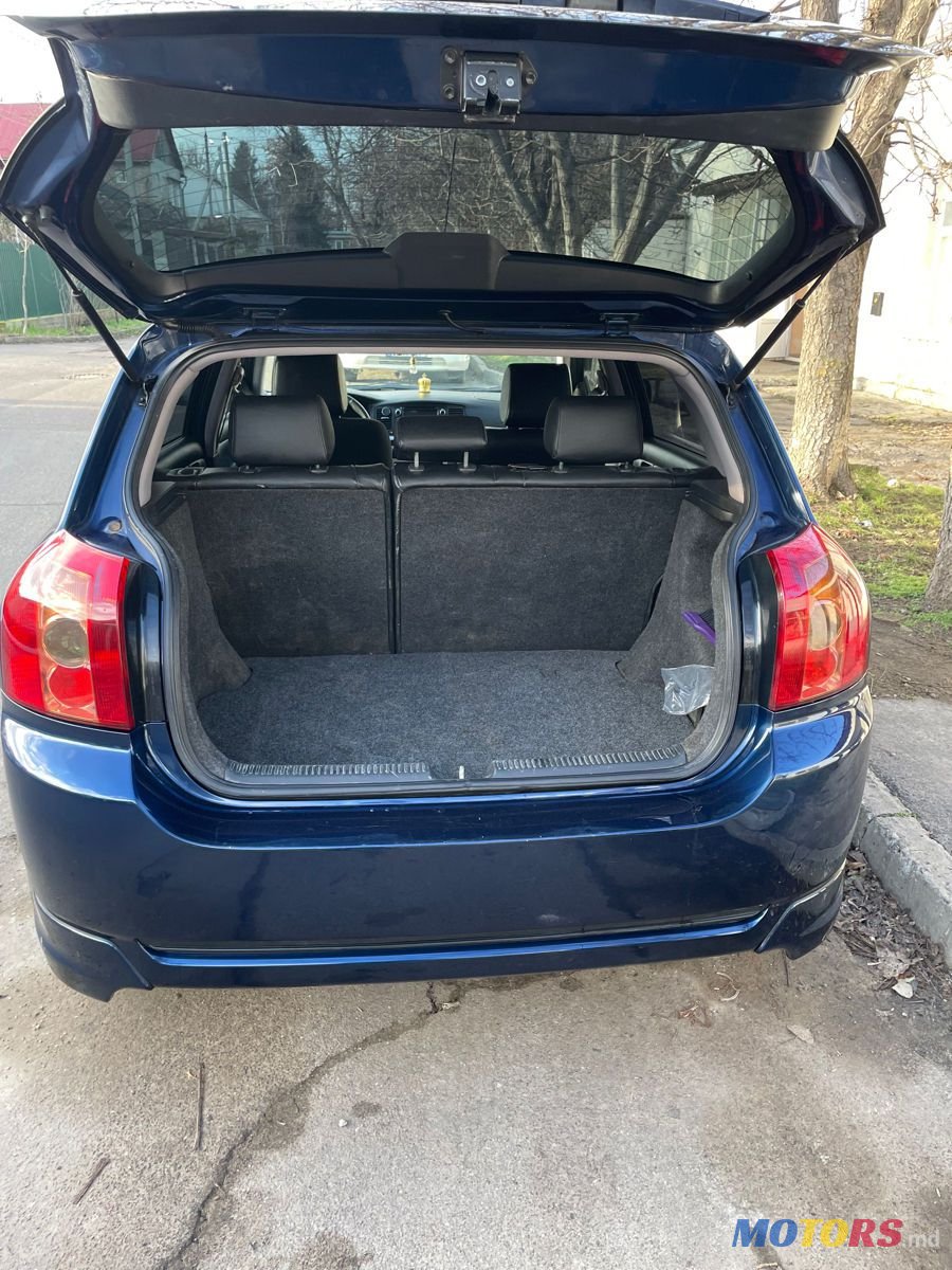 2005' Toyota Corolla photo #4