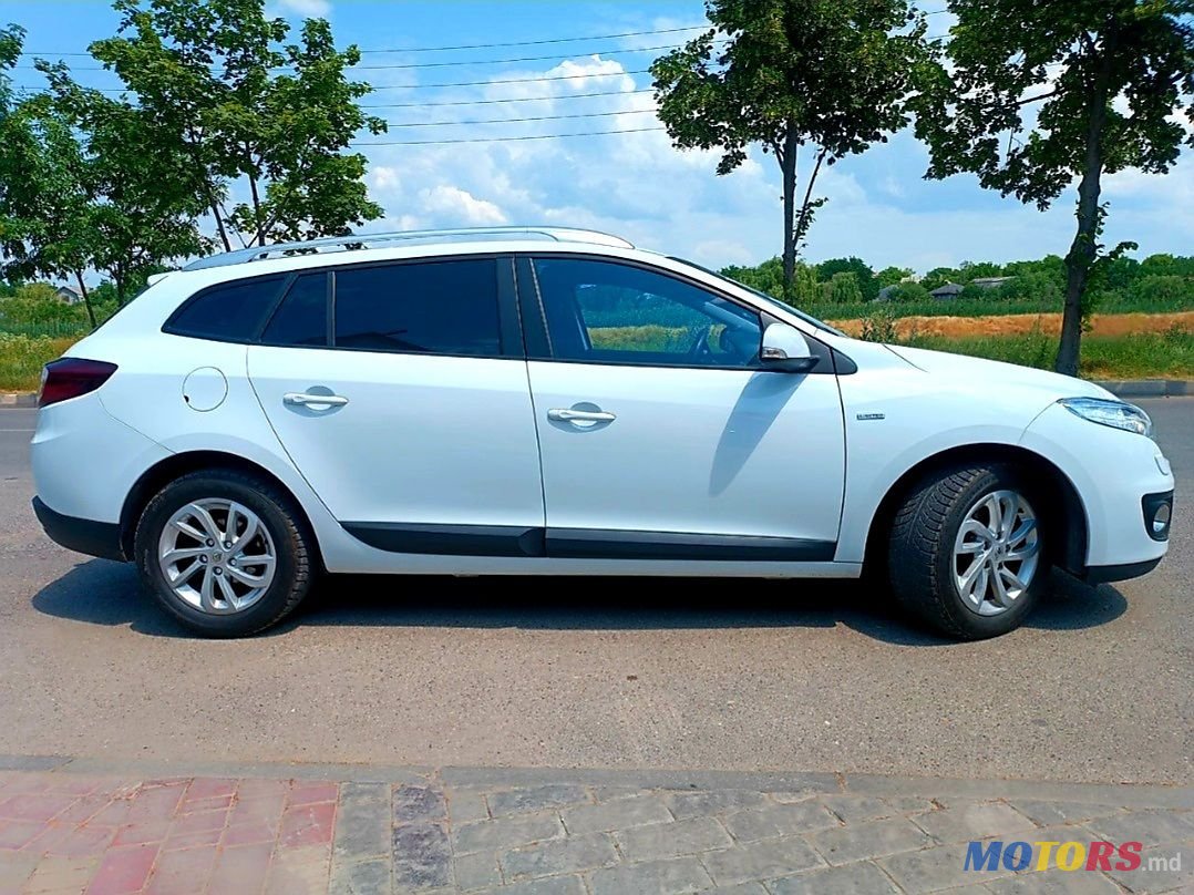 2013' Renault Megane photo #4