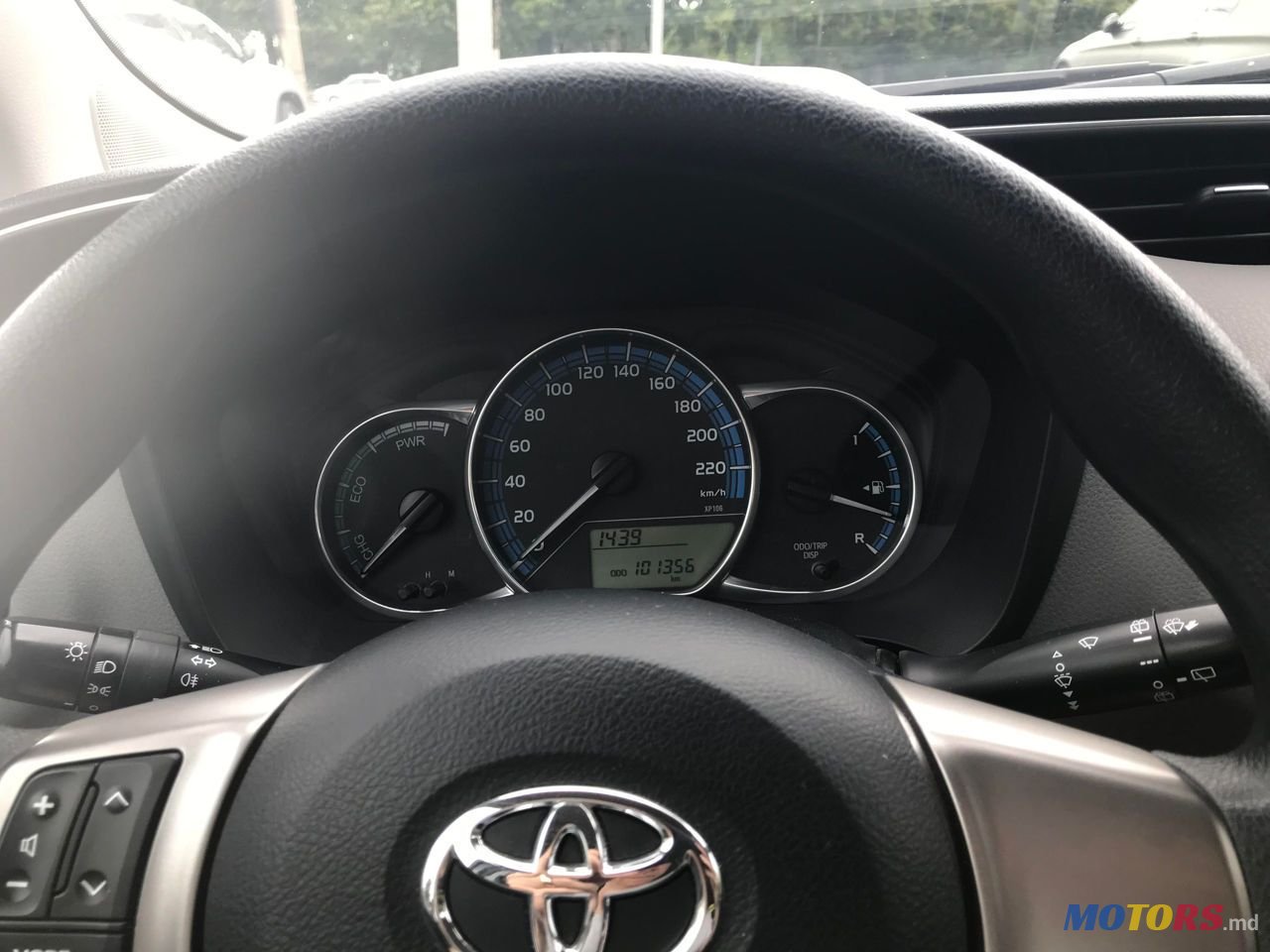 2016' Toyota Yaris photo #3