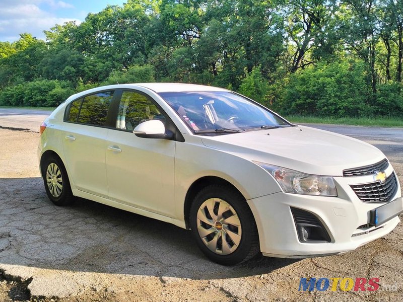 2013' Chevrolet Cruze photo #3