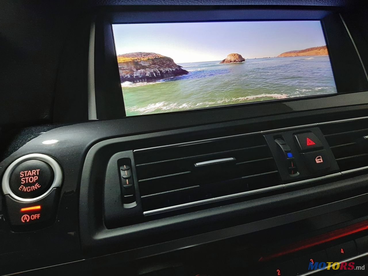 2015' BMW 5 Series photo #6