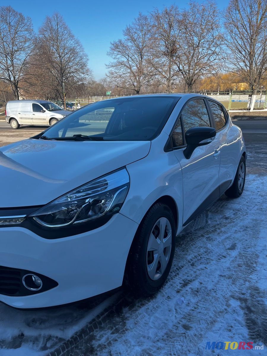 2015' Renault Clio photo #3