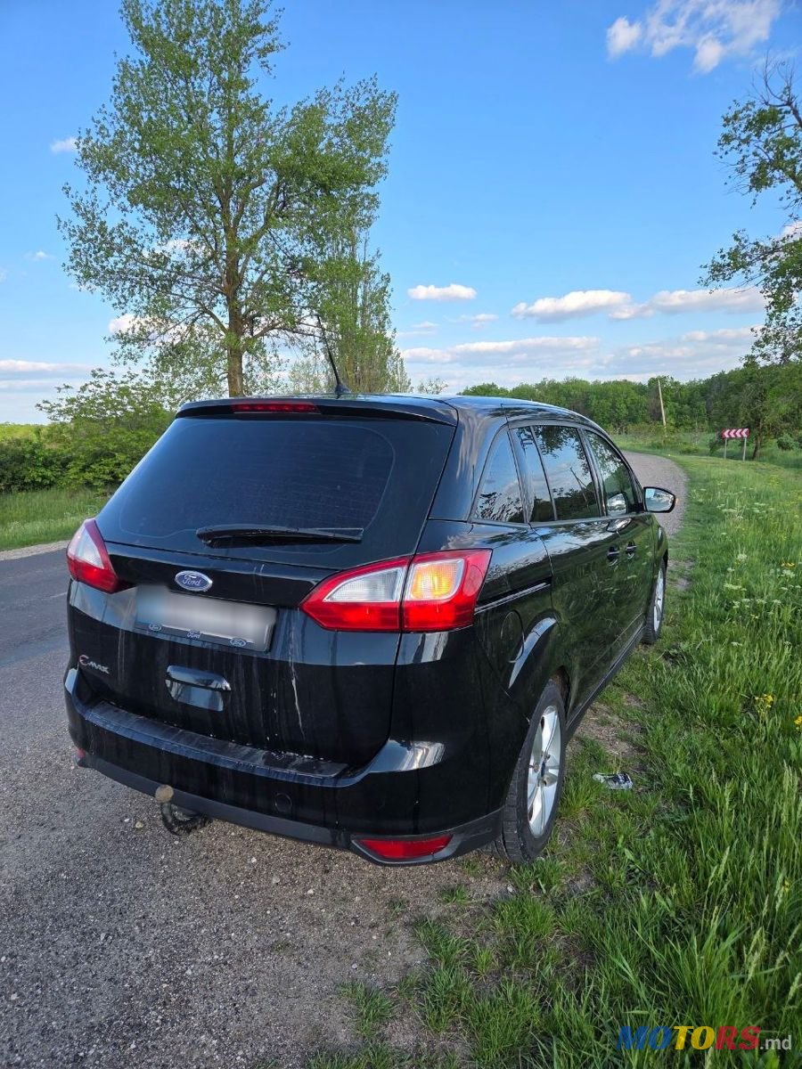 2015' Ford Grand C-MAX photo #6