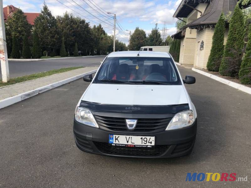 2013' Dacia Logan photo #1