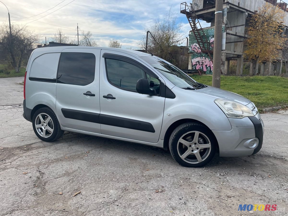 2010' Citroen Berlingo photo #2