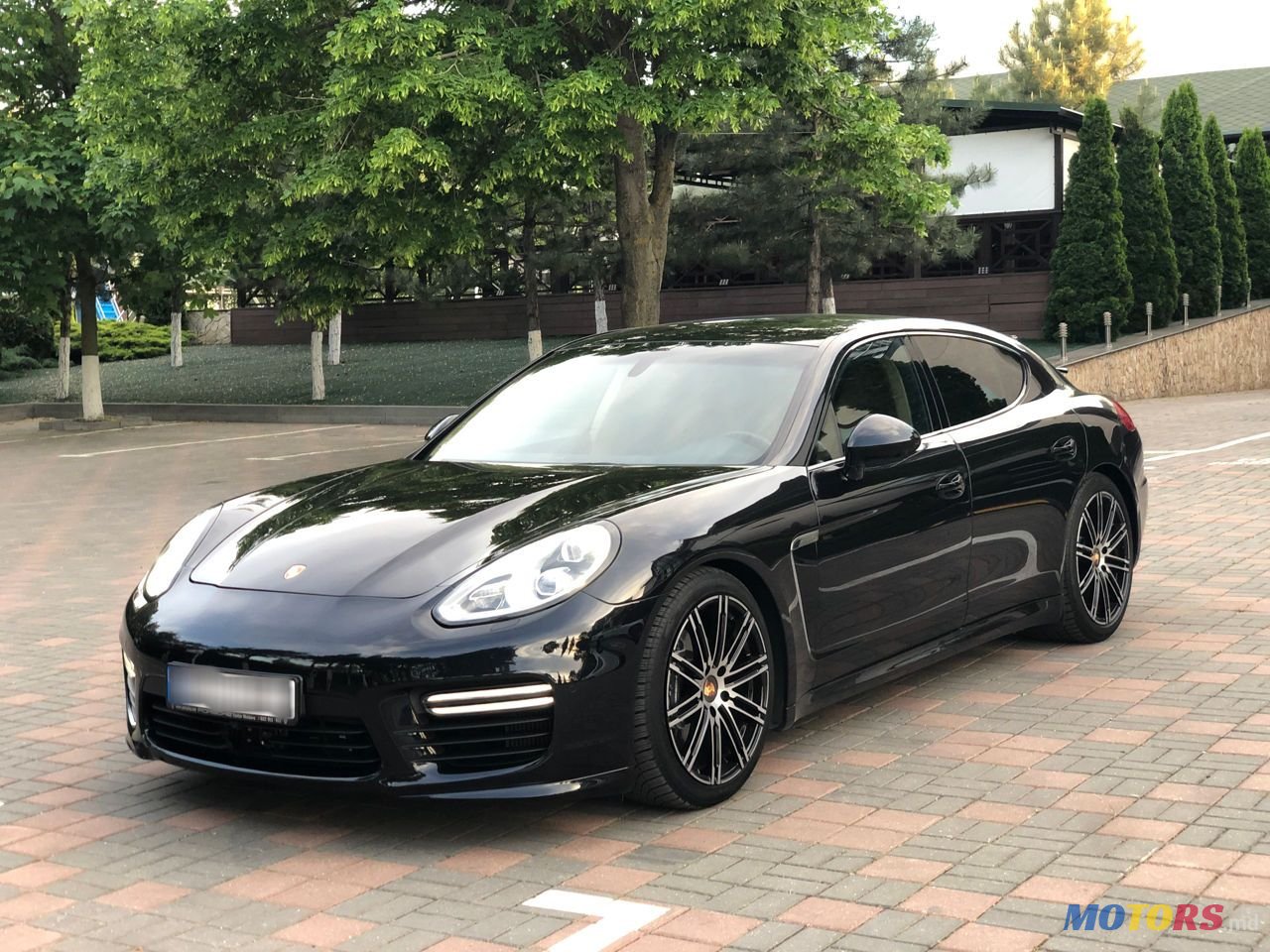 2014' Porsche Panamera photo #3