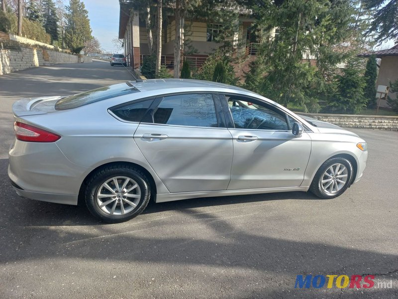 2013' Ford Fusion photo #5