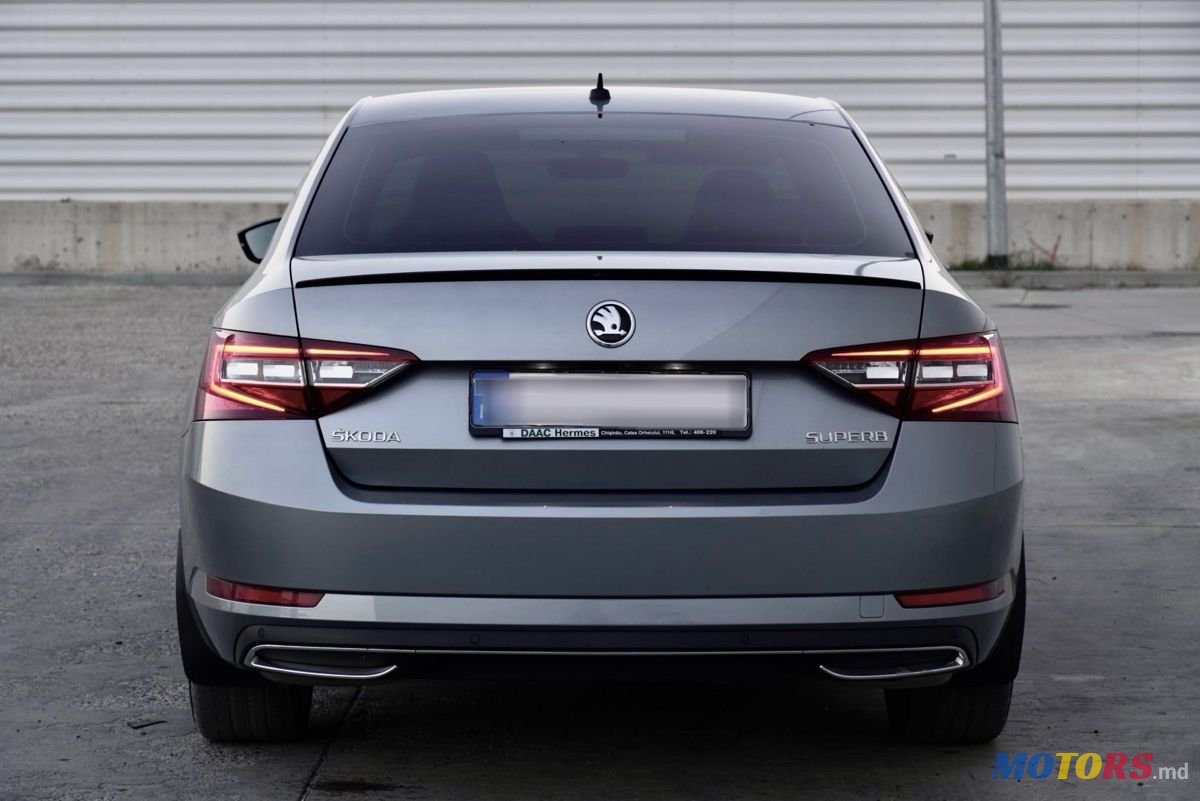 2018' Skoda Superb photo #5