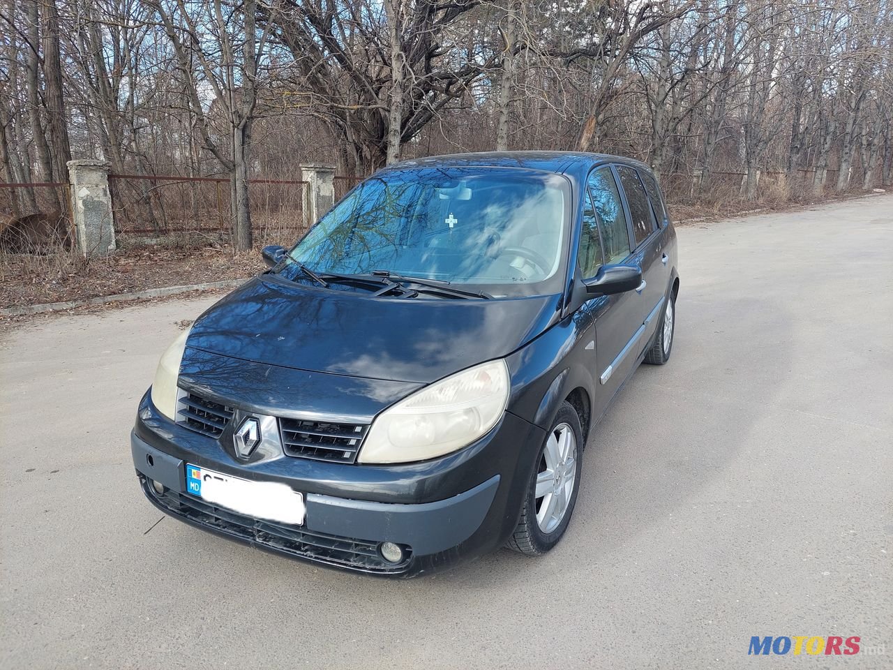 2005' Renault Grand Scenic photo #1