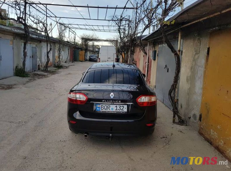 2010' Renault Fluence photo #5