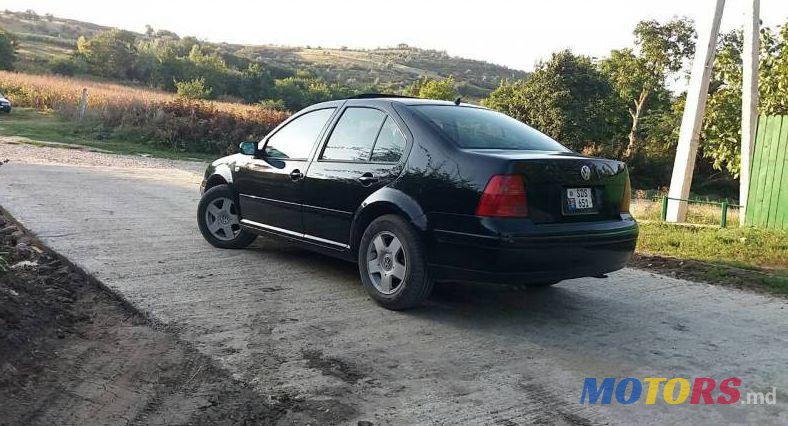 2002' Volkswagen Jetta photo #1