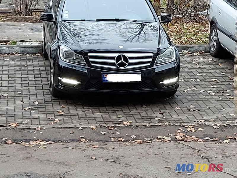2013' Mercedes-Benz C Класс photo #1