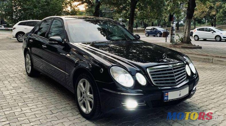 2008' Mercedes-Benz E photo #2