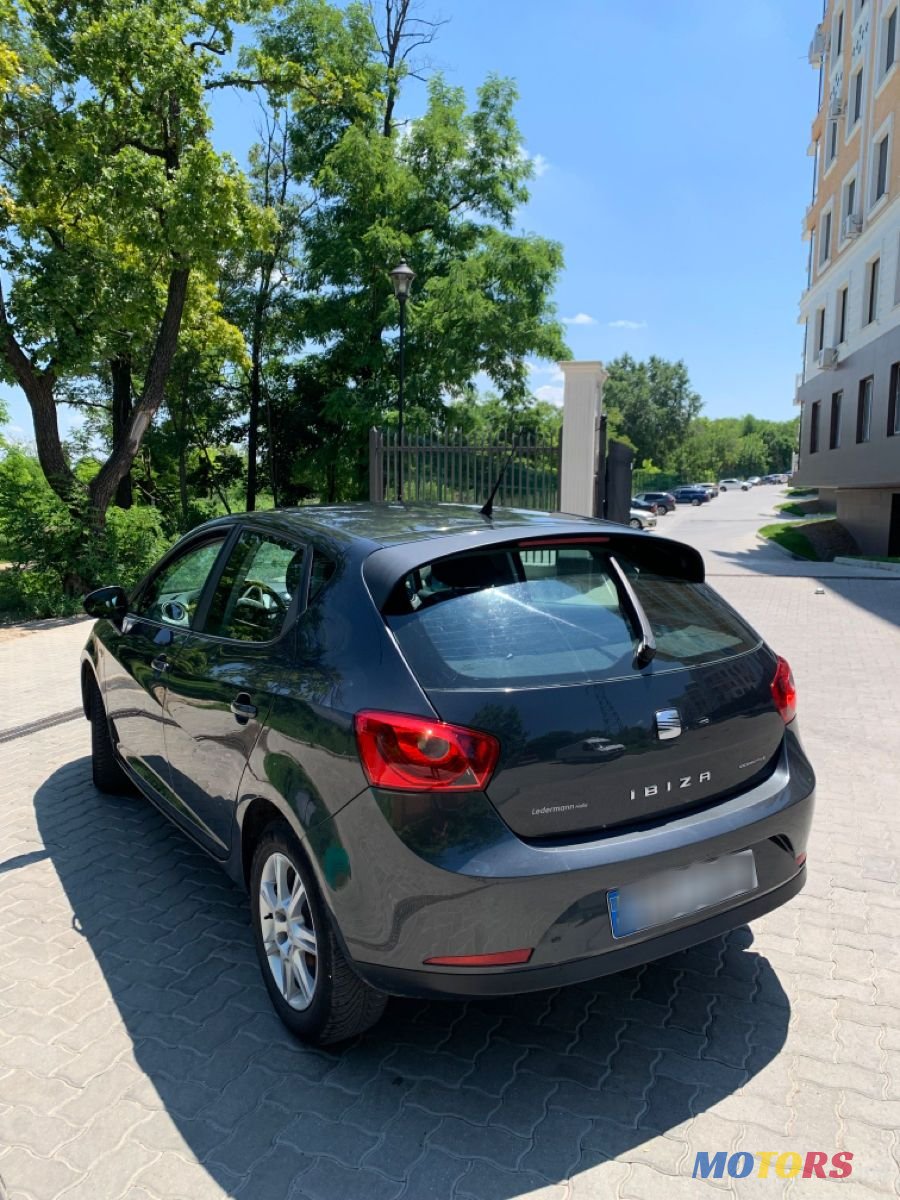 2009' SEAT Ibiza photo #3