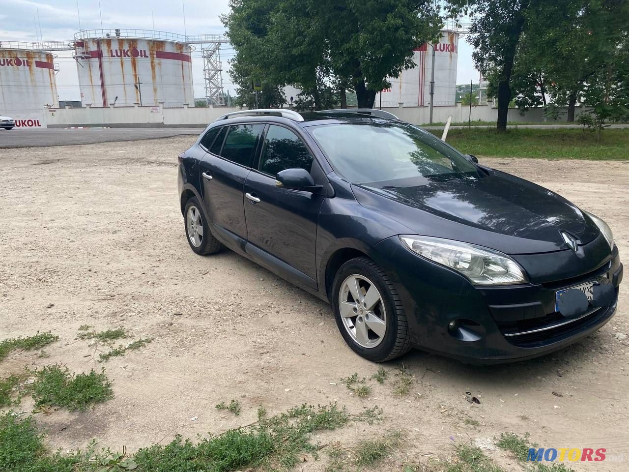 2010' Renault Megane photo #2