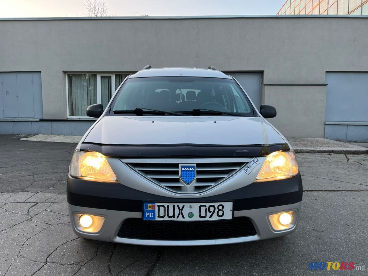 2008' Dacia Logan Mcv photo #3