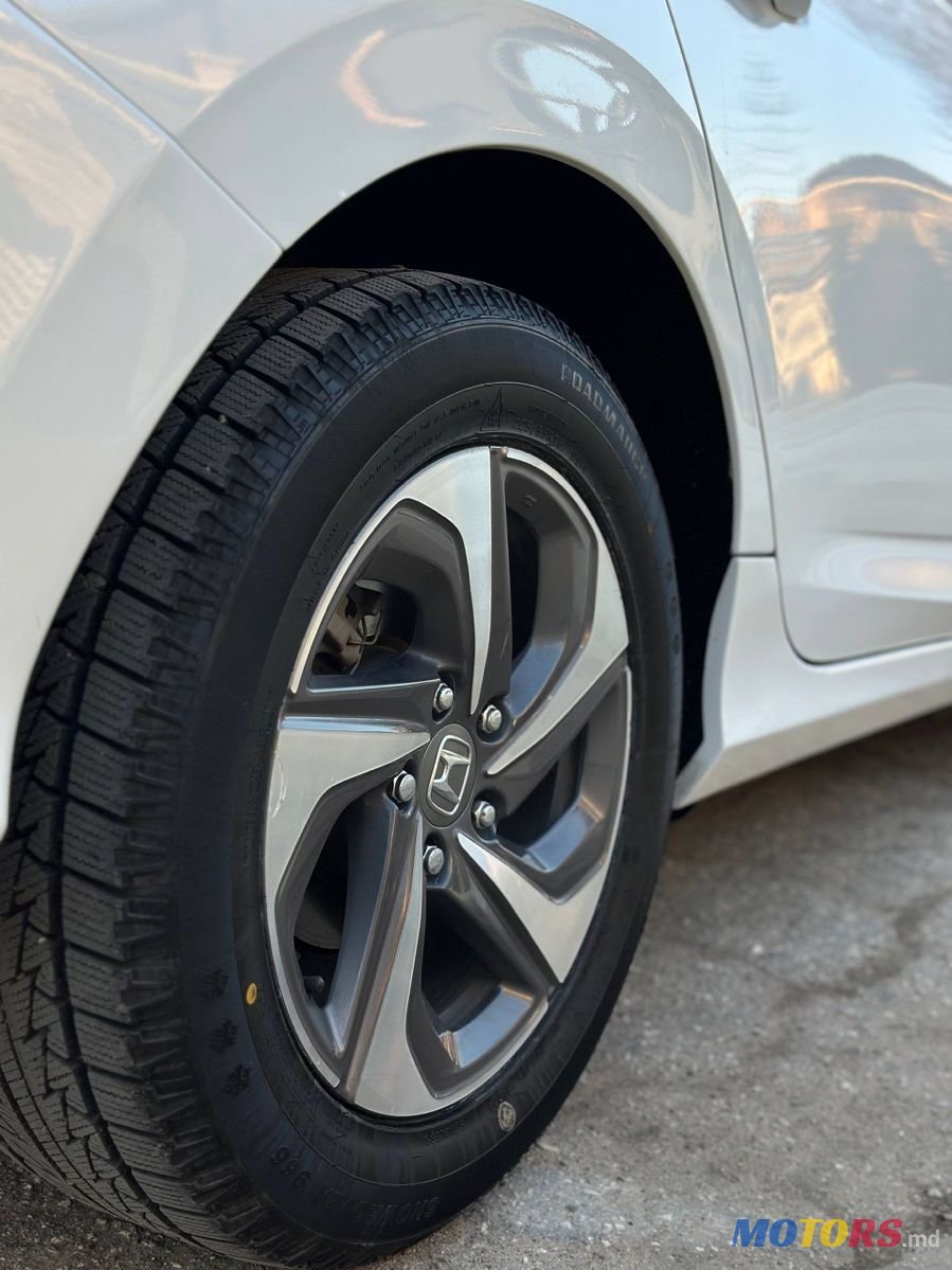 2019' Honda Insight photo #6