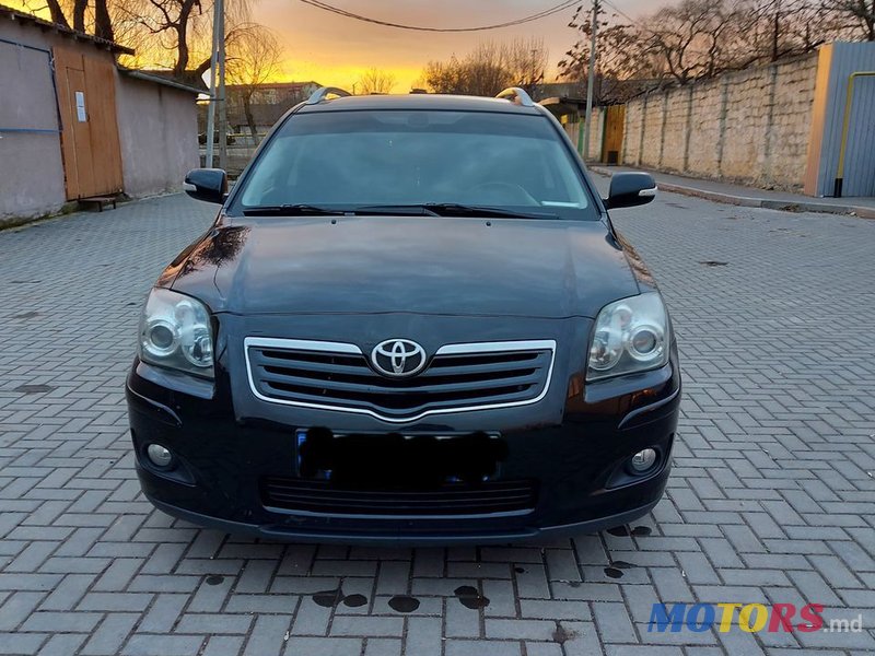 2009' Toyota Avensis photo #1