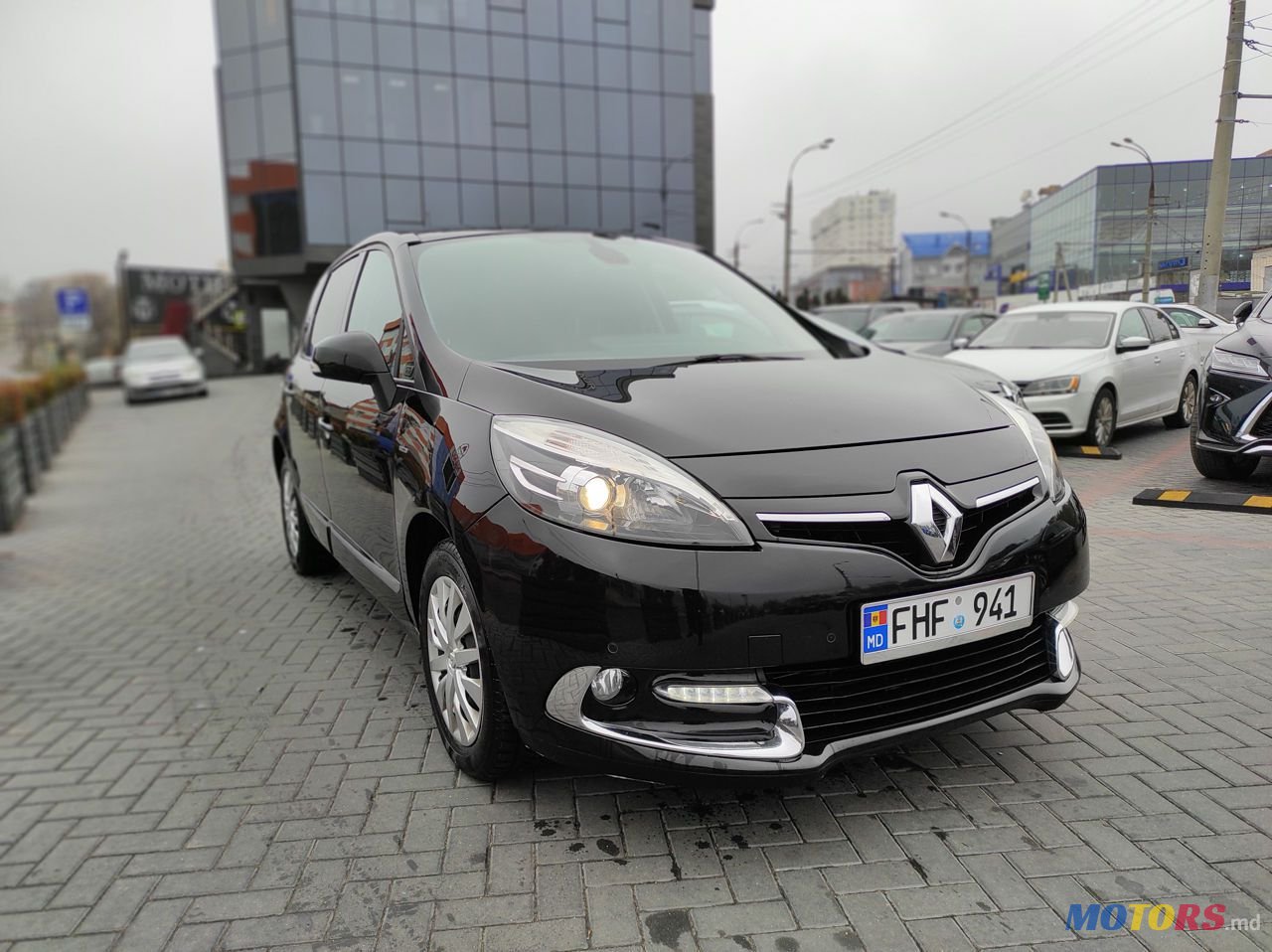 2013' Renault Scenic photo #5