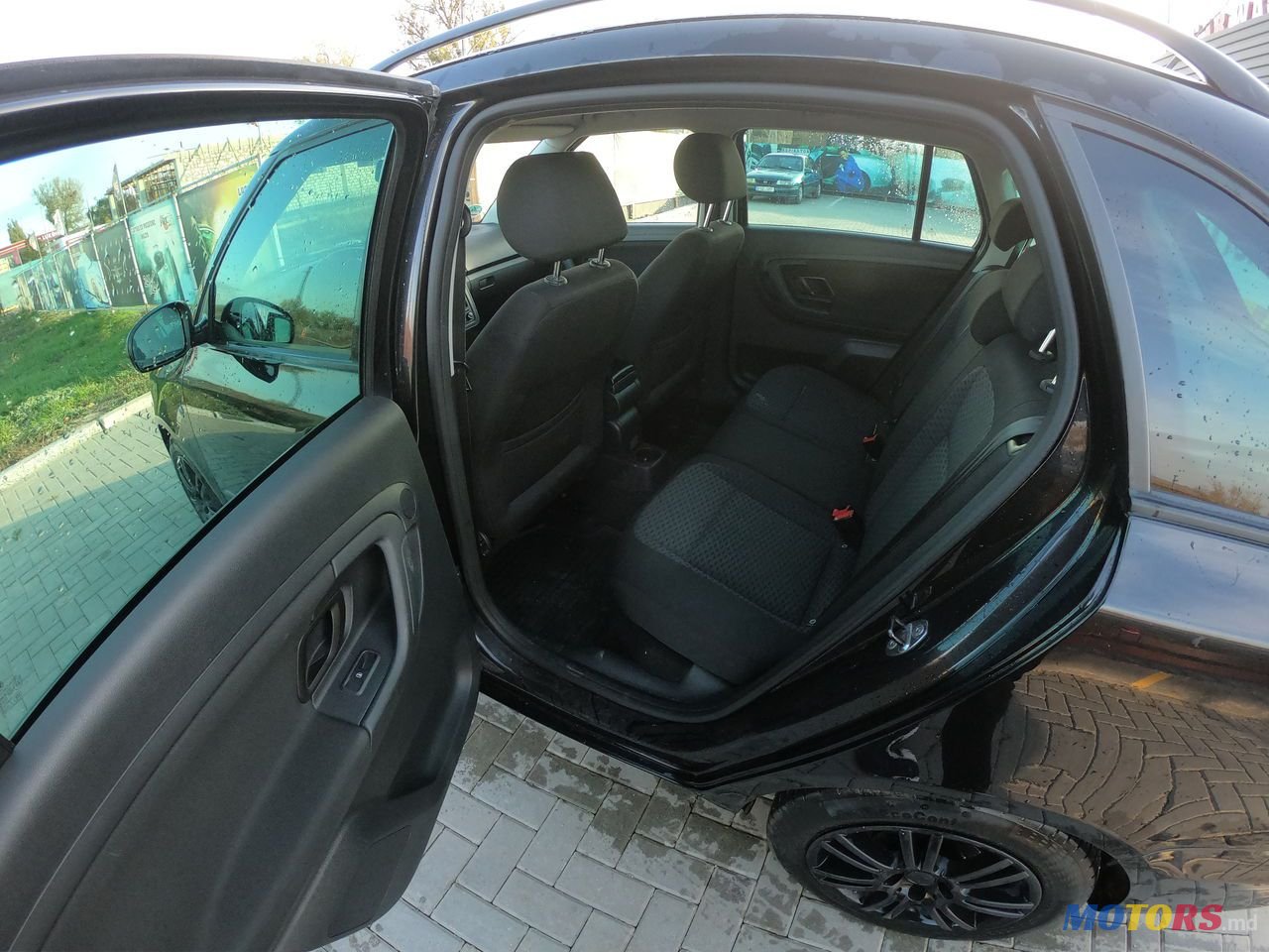 2010' Skoda Fabia photo #2