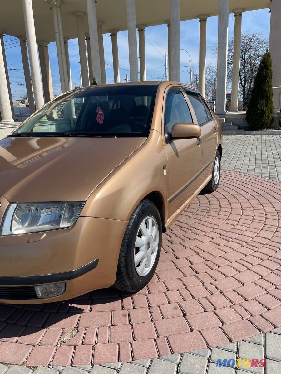 2002' Skoda Fabia photo #2
