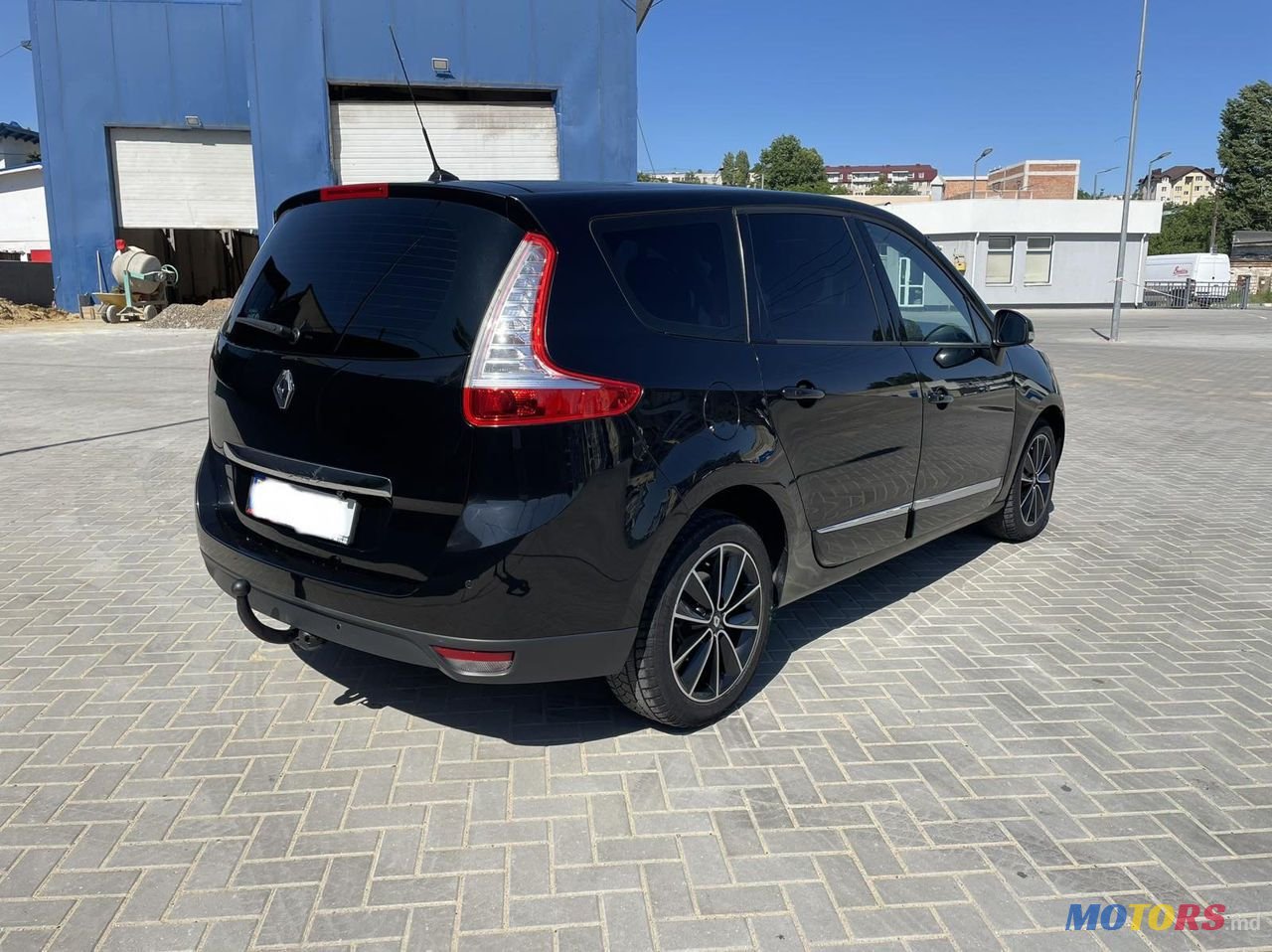 2012' Renault Grand Scenic photo #3