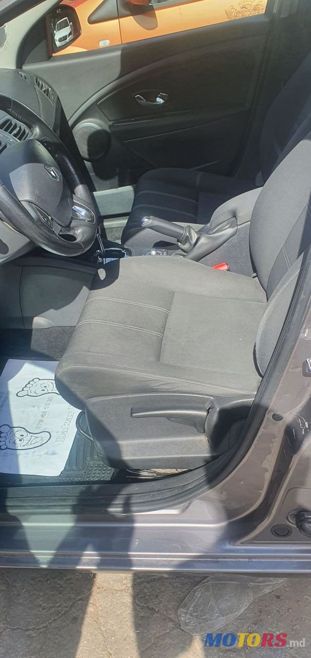 2013' Renault Megane photo #5