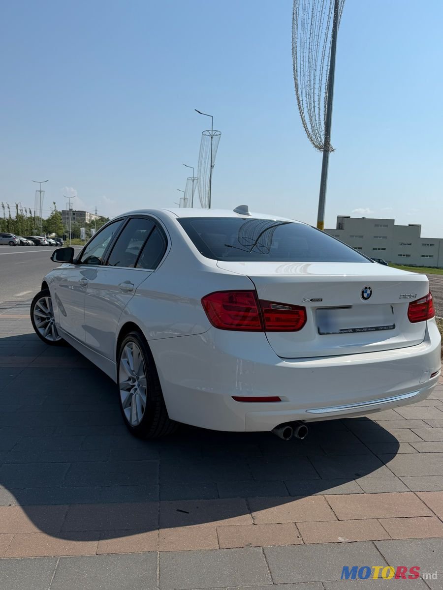 2012' BMW 3 Series photo #3