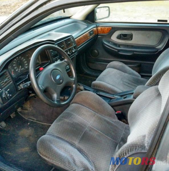 1992' Ford Scorpio photo #2