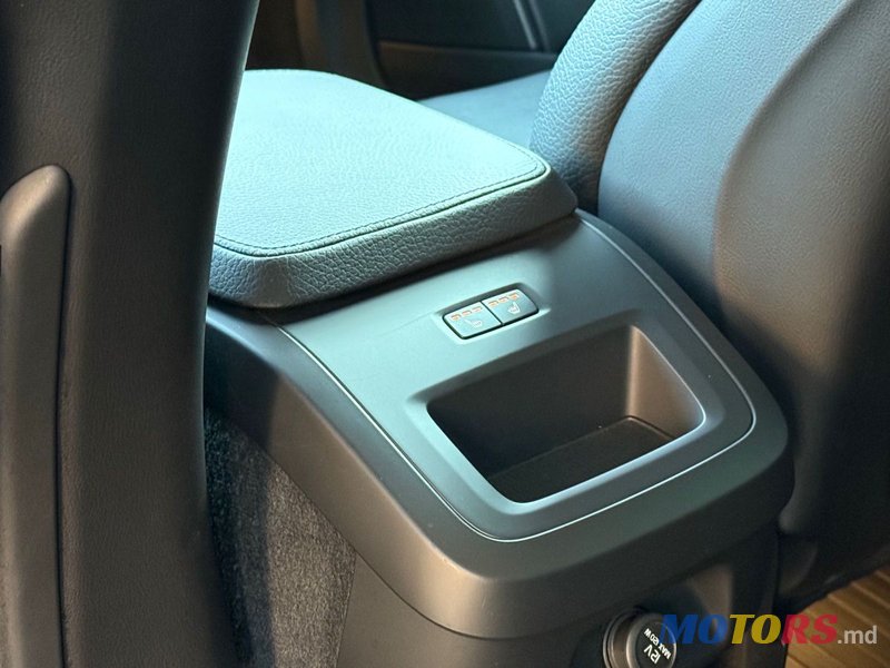 2020' Volvo S90 photo #6