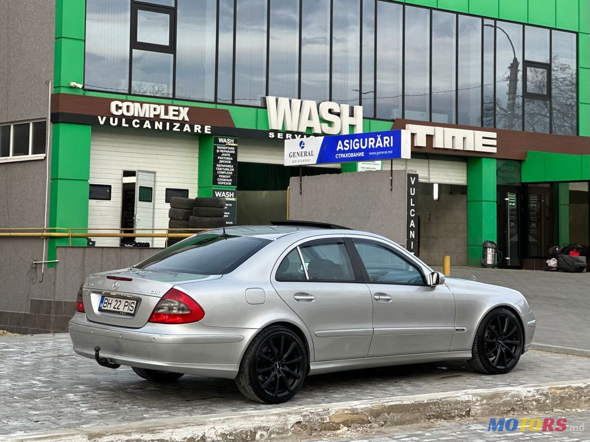 2005' Mercedes-Benz E Класс photo #5