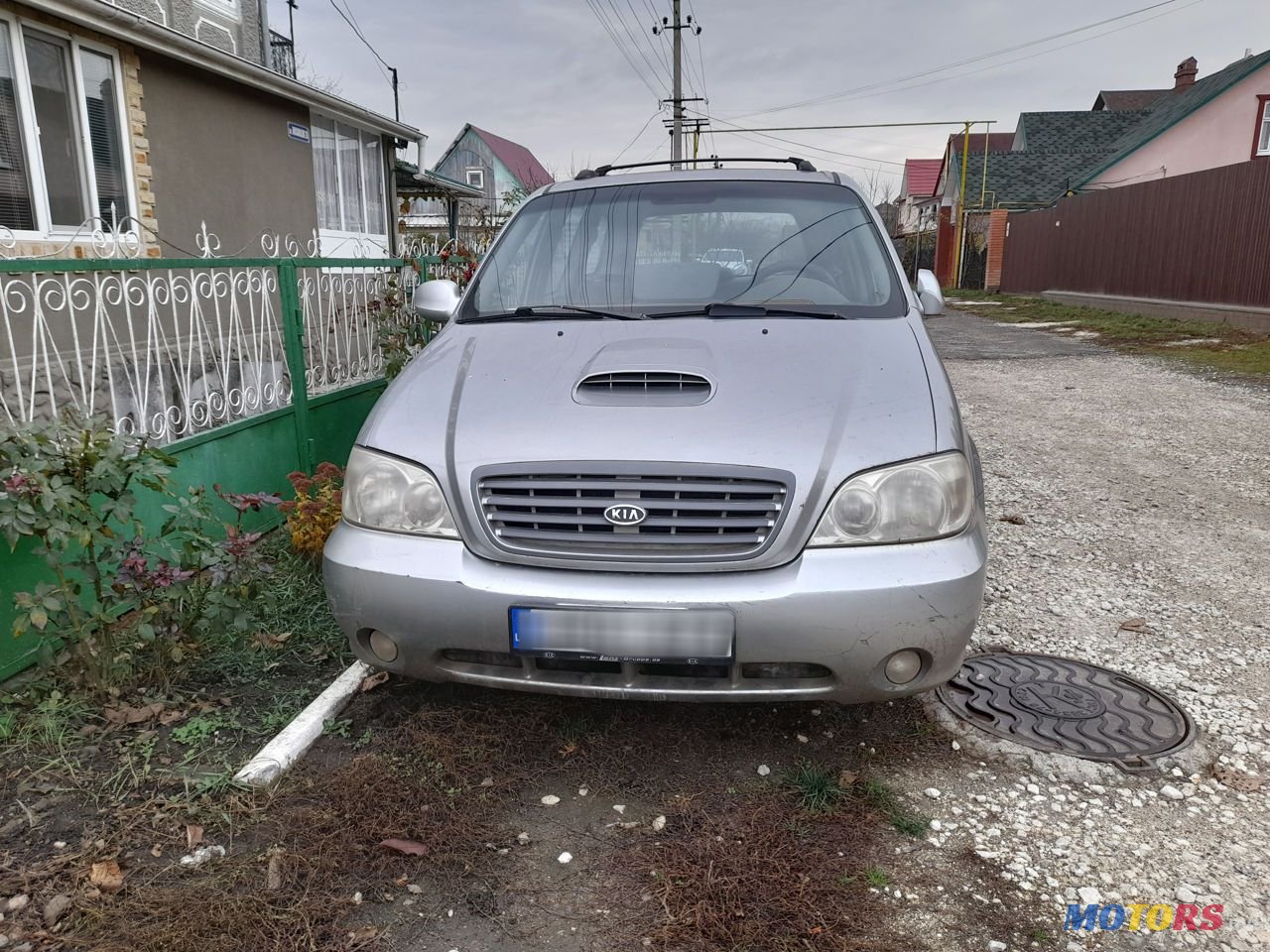 2004' Kia Carnival photo #2
