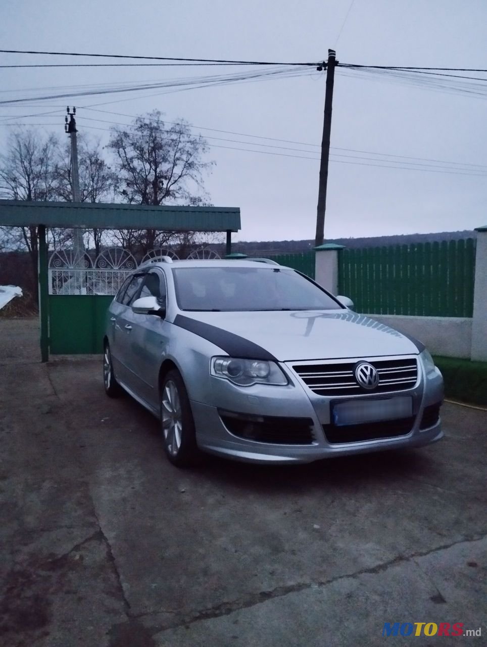 2010' Volkswagen Passat photo #2