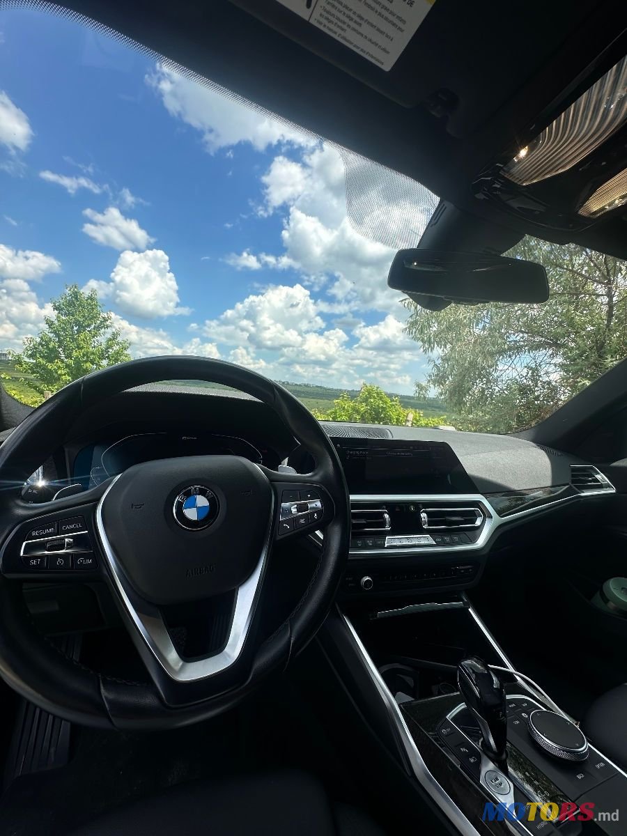 2021' BMW 3 Series photo #5