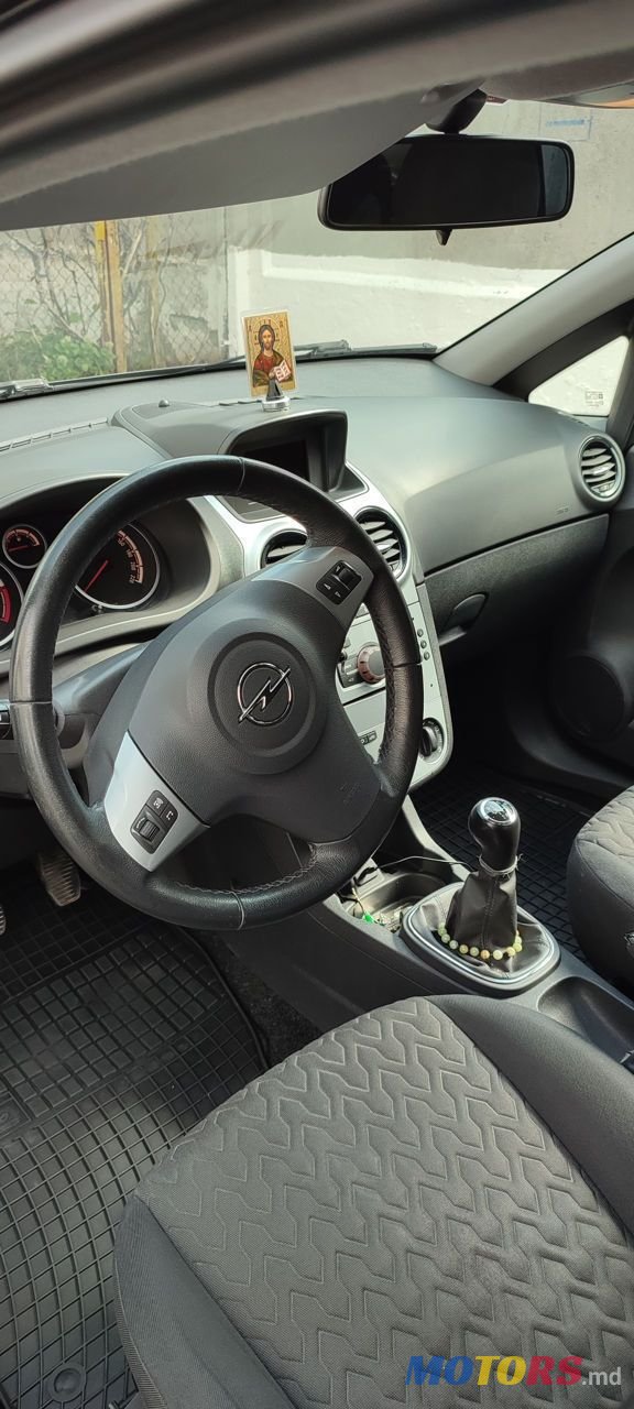 2013' Opel Corsa photo #6