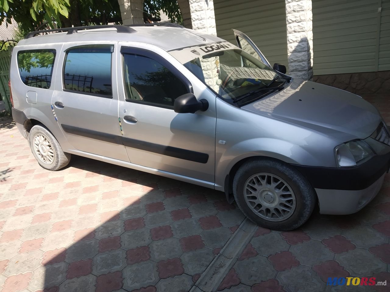 2008' Dacia Logan Mcv photo #4