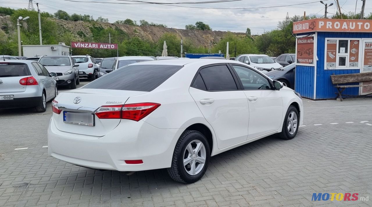 2018' Toyota Corolla photo #3