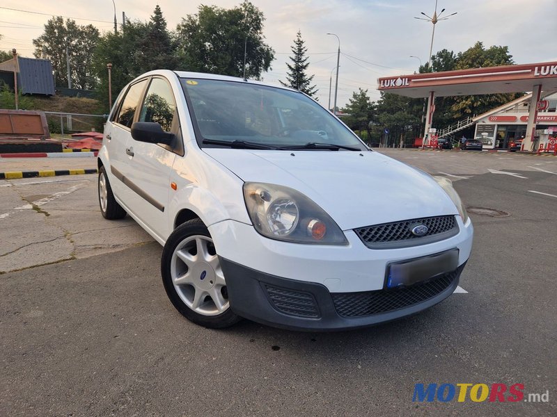 2007' Ford Fiesta photo #1