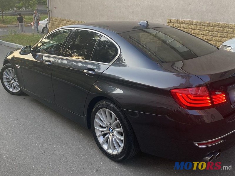 2014' BMW 5 Series photo #1