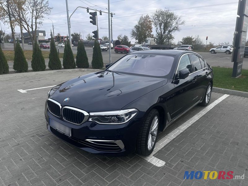 2019' BMW 5 Series photo #1