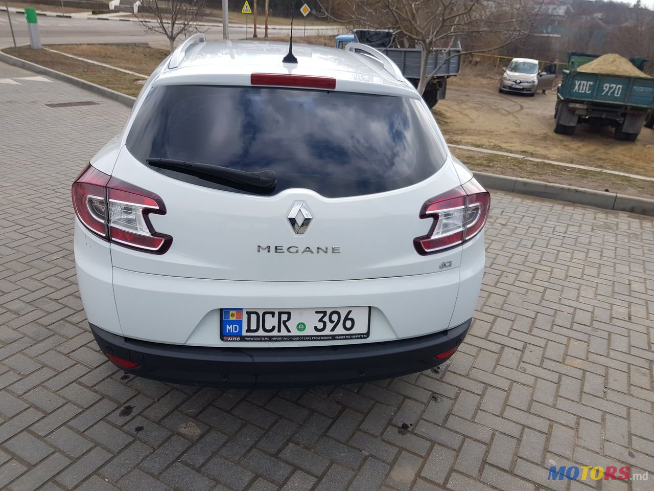 2010' Renault Megane photo #4