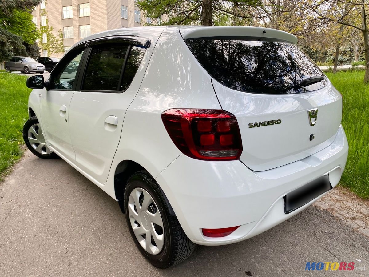 2017' Dacia Sandero photo #5