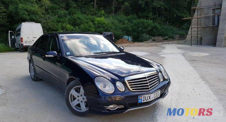 2008' Mercedes-Benz E photo #1